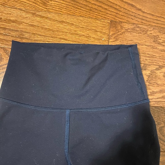 Lululemon navy leggings - Picture 5 of 7